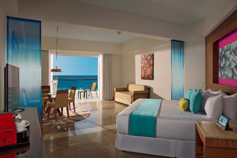 Belair Sunclub Cabos By Krystal Grand Hotel San Jose del Cabo Room photo